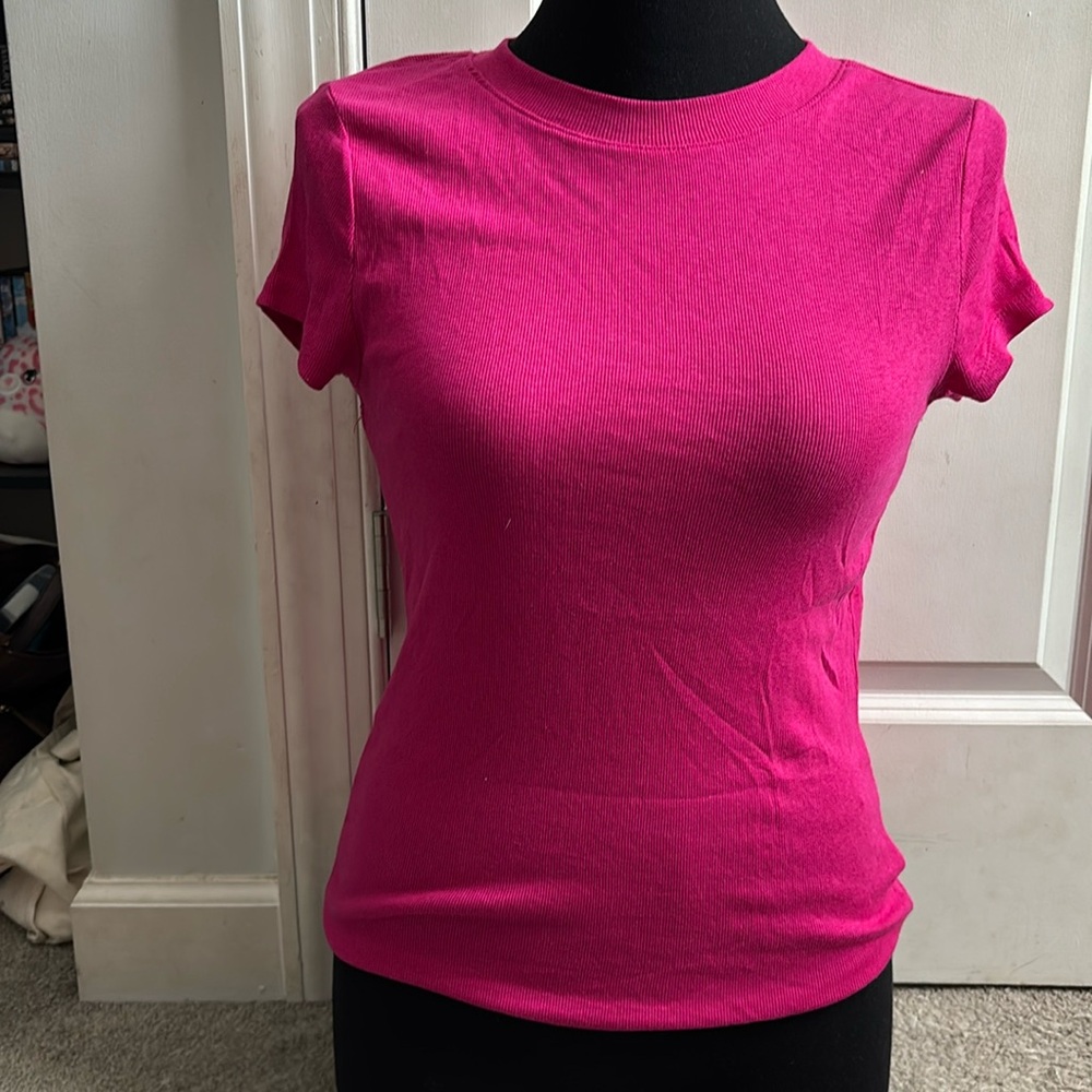 Short sleeve tee